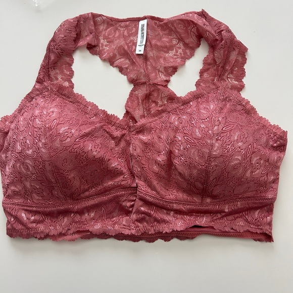 Zenana Outfitters Other - Zenana Outfitters Razorback Lace Bralette NWOT Mauve 2XL